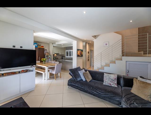 4 BEDROOM TOWNHOUSE FOR SALE IN RIVONIA